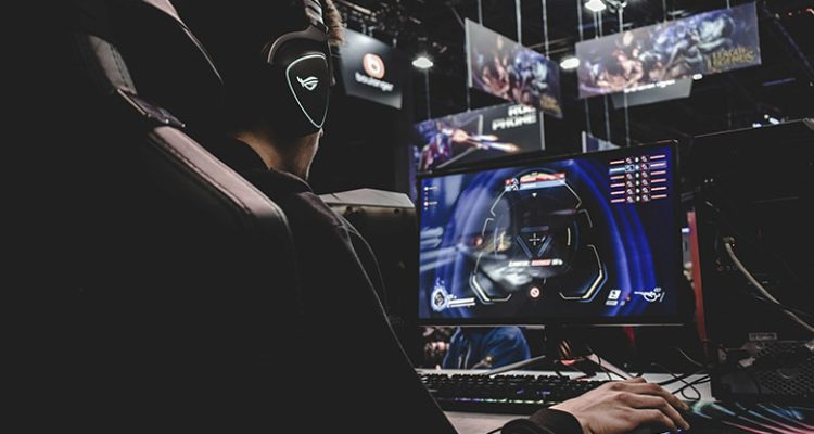 portal_0002_florian-olivo-Mf23RF8xArY-unsplash